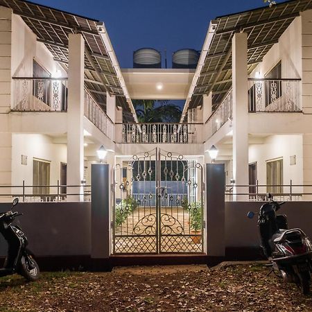 Marine Studios Le Pension Candolim Eksteriør billede