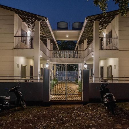Marine Studios Le Pension Candolim Eksteriør billede